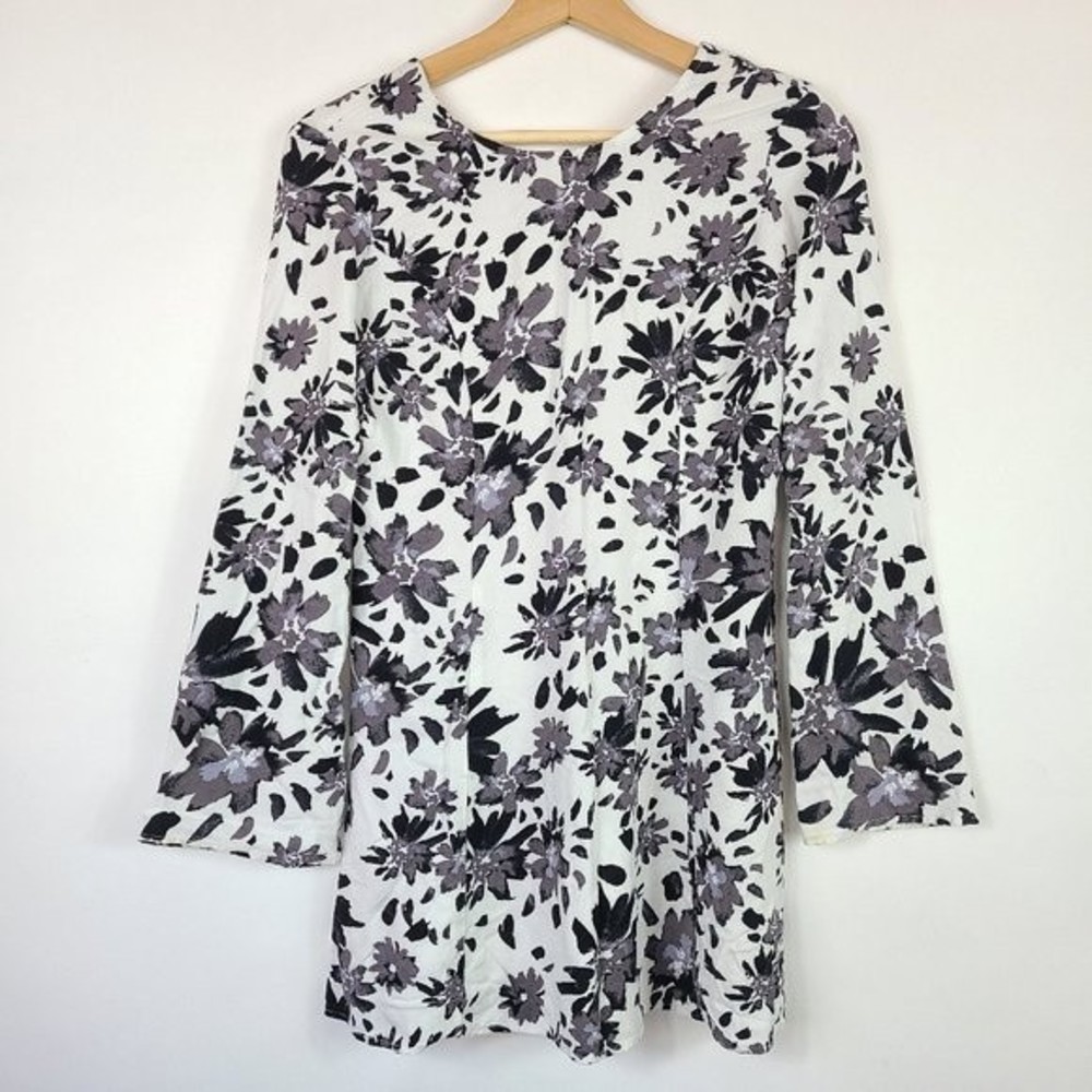 🌵 Wet Seal Black White Floral Tunic Top Size M